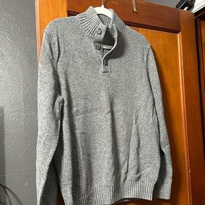 Izod sweater